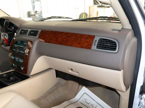 Used 2011 Chevrolet Tahoe LS AWD/4WD image 20