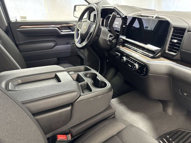 Certified 2025 Chevrolet Silverado 1500 LT AWD/4WD image 26