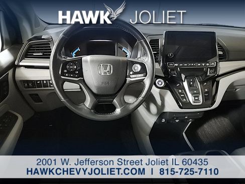 Used 2023 Honda Odyssey Touring image 17