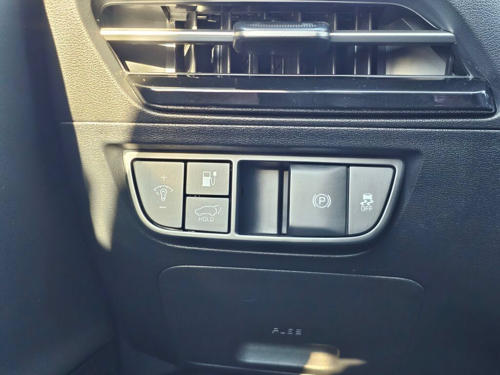 Certified 2024 Kia EV6 Wind w/ Wind Technology Package AWD/4WD image 19