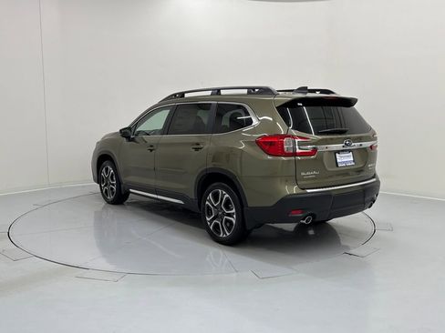 New 2025 Subaru Ascent Limited image 4