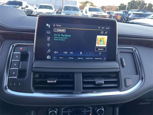 Certified 2024 Chevrolet Suburban Premier w/ Premium Package image 24