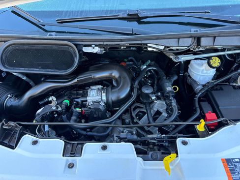 Used 2023 Ford Transit 350 XLT image 9