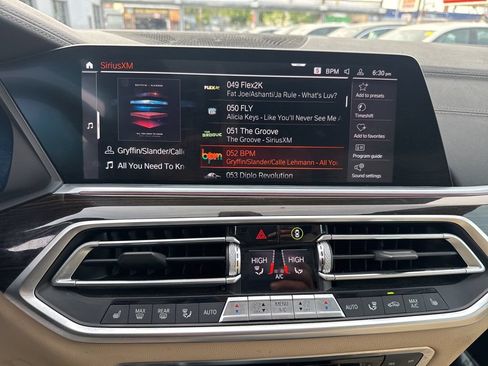 Used 2020 BMW X5 xDrive40i w/ Convenience Package AWD/4WD image 48