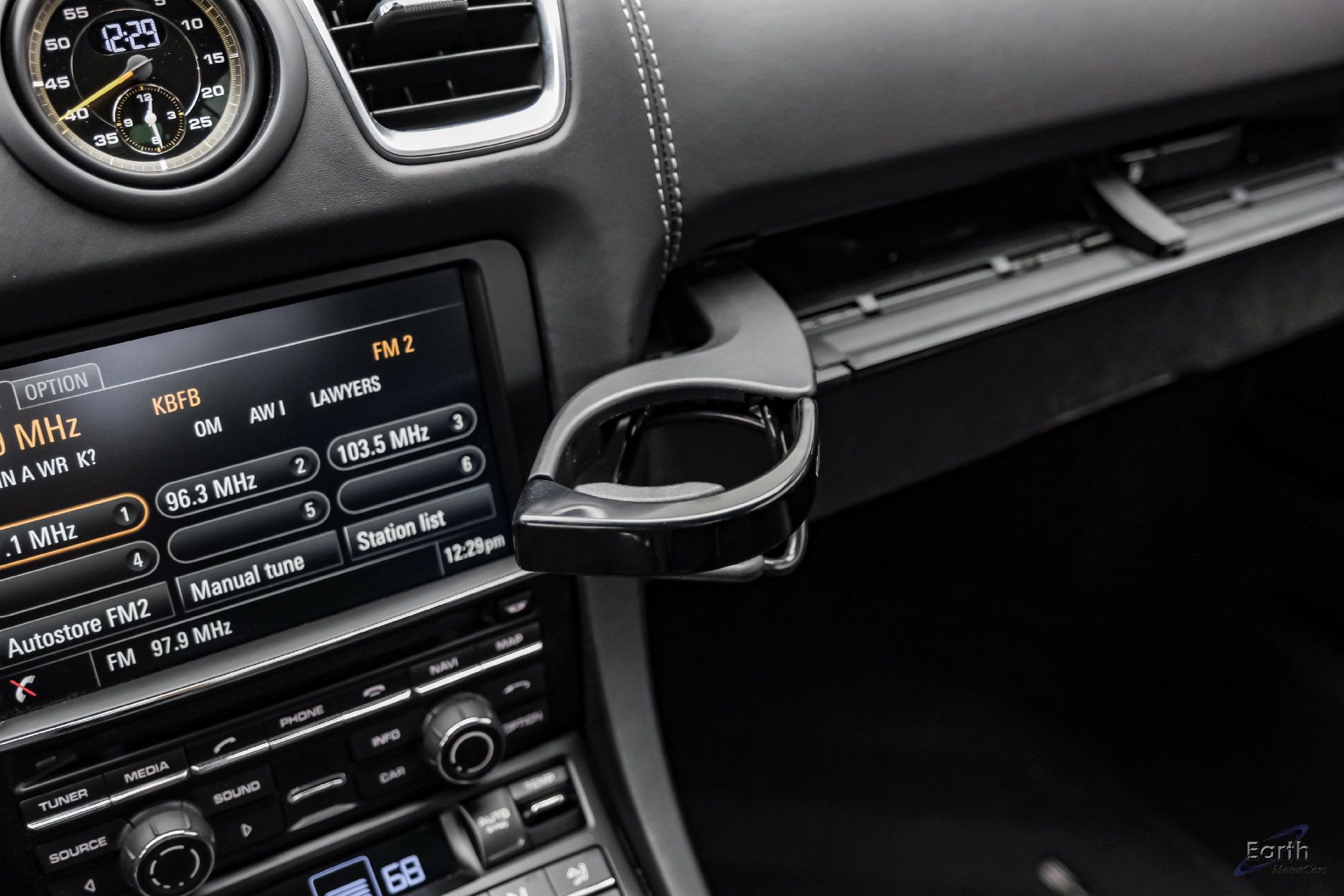 Used 2016 Porsche Cayman GT4 RWD image 79