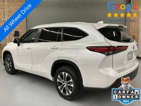 Used 2023 Toyota Highlander XLE AWD/4WD image 7