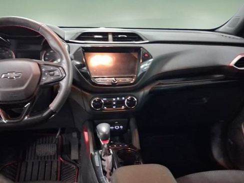 Used 2022 Chevrolet TrailBlazer RS w/ Sun and Liftgate Package AWD/4WD image 10