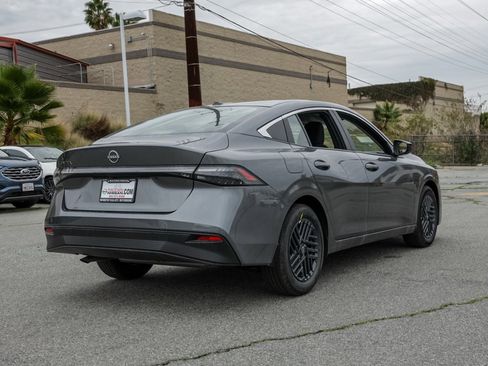 New 2026 Nissan Sentra SV image 4