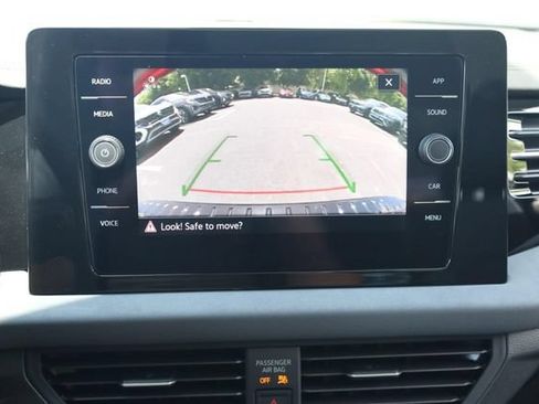 New 2026 Volkswagen Jetta SE FWD image 11