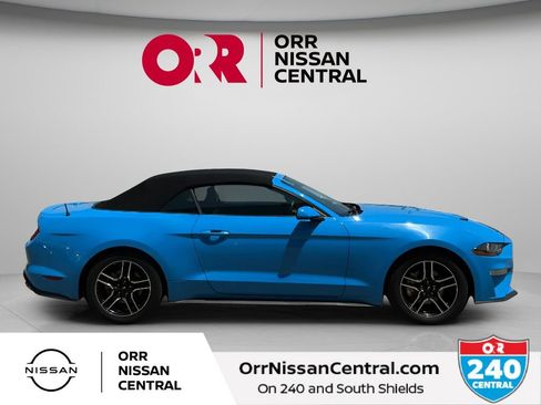 Used 2023 Ford Mustang Premium RWD image 4