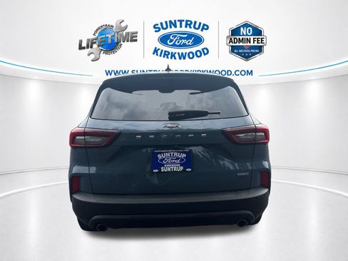Used 2025 Ford Escape ST-Line Select AWD/4WD image 4