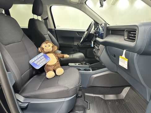 New 2025 Ford Maverick XL image 19