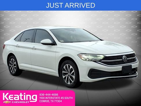 Used 2024 Volkswagen Jetta S image 1