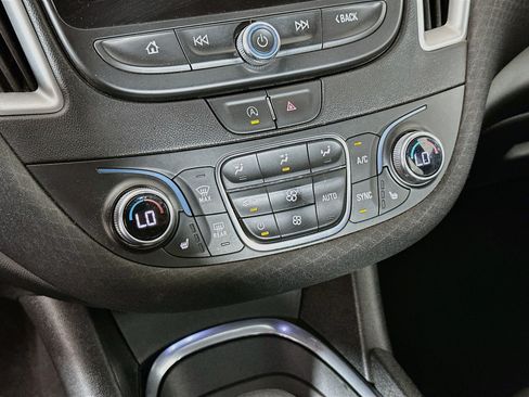 Used 2023 Chevrolet Malibu LT w/ Driver Confidence Package FWD image 23