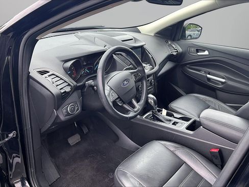 Used 2018 Ford Escape Titanium AWD/4WD image 13