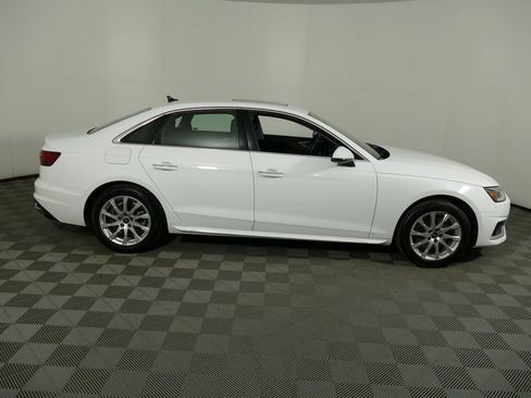 Used 2023 Audi A4 2.0T Premium w/ Convenience Package image 2