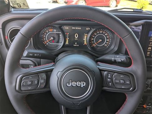 Used 2024 Jeep Wrangler Rubicon w/ Safety Group image 24