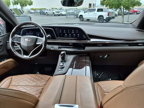 Used 2022 Cadillac Escalade ESV Premium Luxury AWD/4WD image 26