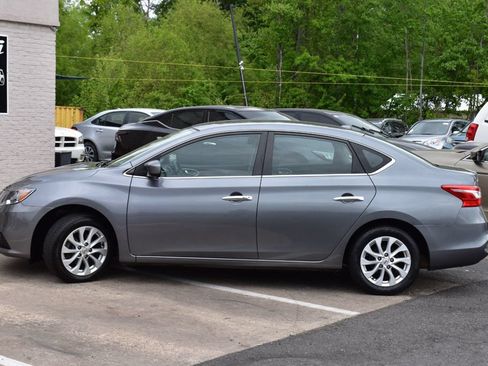 Used 2019 Nissan Sentra SV FWD image 3