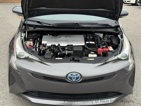 Used 2017 Toyota Prius image 23