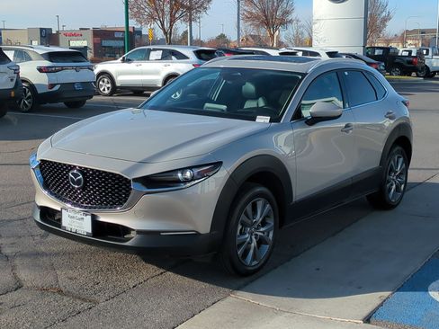 Used 2024 MAZDA CX-30 AWD 2.5 S w/ Premium Package image 11