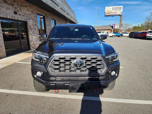Used 2022 Toyota Tacoma TRD Off-Road image 8