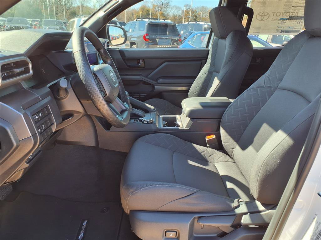 Certified 2026 Toyota Tacoma SR5 AWD/4WD image 12