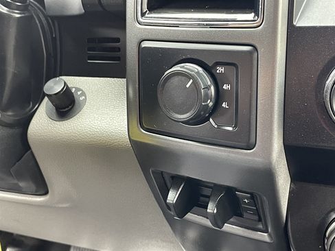 Used 2020 Ford F350 XLT AWD/4WD image 6