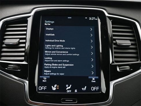 Used 2022 Volvo XC90 T6 Momentum w/ Advanced Package image 16