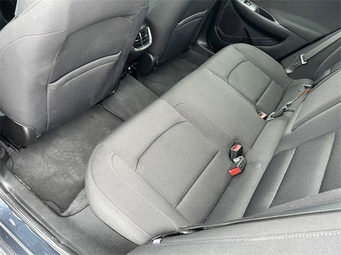 Used 2019 Chevrolet Malibu LT image 12