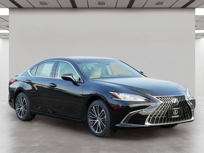 New 2025 Lexus ES 300h w/ Premium Package