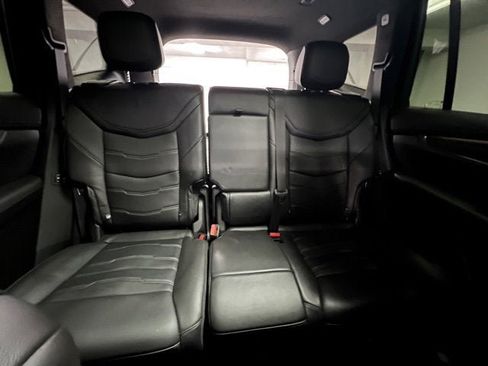 Certified 2023 Cadillac XT6 Sport w/ Platinum Package image 19