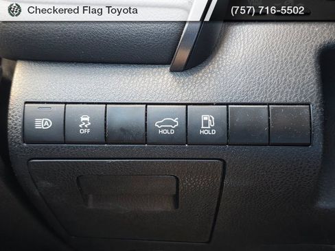 Used 2023 Toyota Camry LE w/ Convenience Package image 10