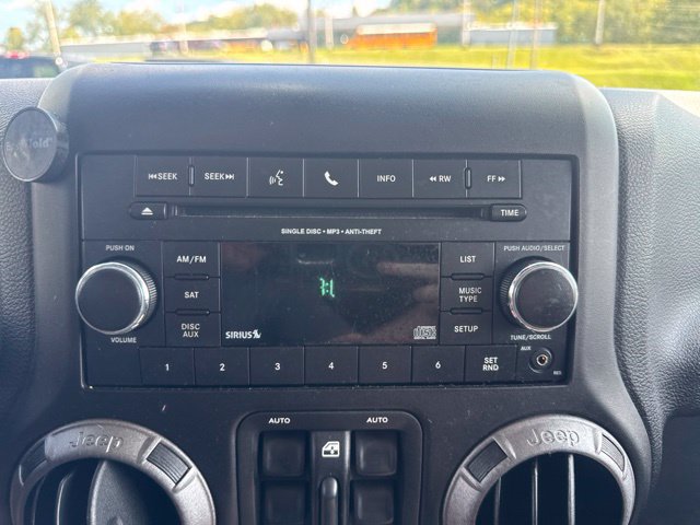 Used 2012 Jeep Wrangler Unlimited Sport AWD/4WD image 16