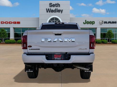 Used 2026 RAM 2500 Laramie w/ Towing Technology Group AWD/4WD image 6