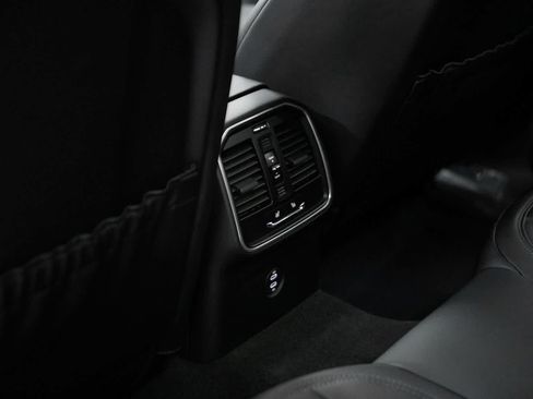 New 2026 Porsche Macan AWD/4WD image 35