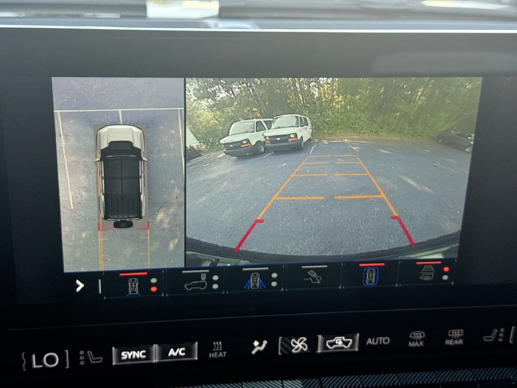 Used 2025 GMC Hummer EV 3X AWD/4WD image 28