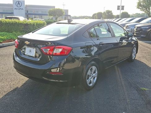Used 2018 Chevrolet Cruze LS FWD image 6