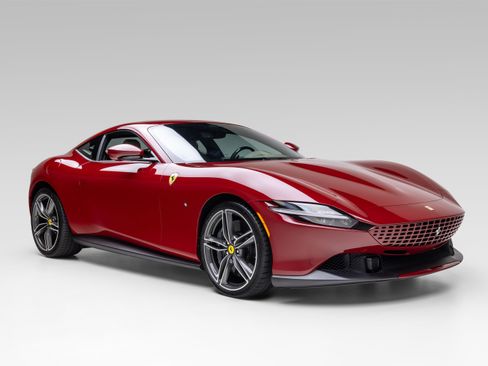 Certified 2022 Ferrari Roma RWD image 14