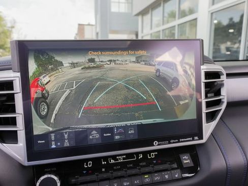 Used 2023 Toyota Sequoia Platinum AWD/4WD image 53