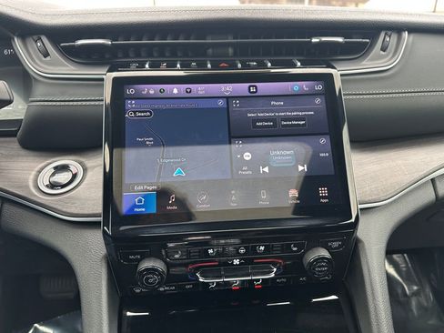 Used 2024 Jeep Grand Cherokee L Limited w/ Luxury Tech Group II image 28