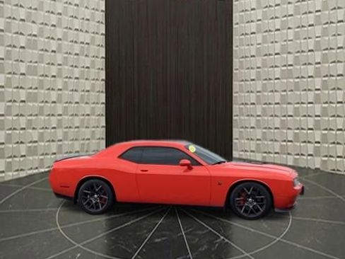 Used 2016 Dodge Challenger R/T Scat Pack RWD image 3