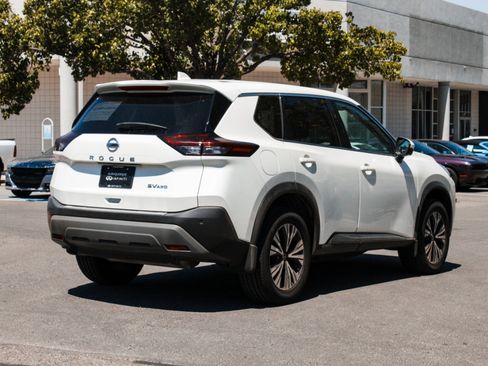 Used 2021 Nissan Rogue SV AWD/4WD image 5
