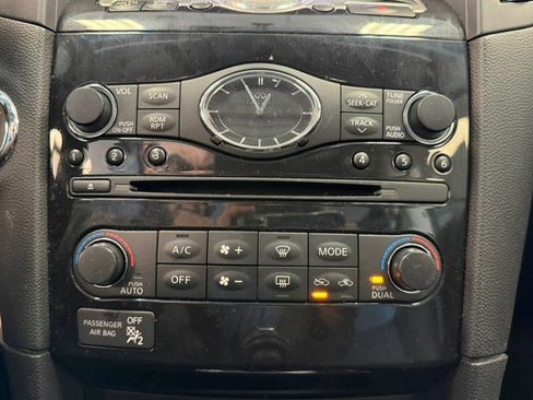 Used 2016 INFINITI QX70 2WD w/ Premium Package image 53