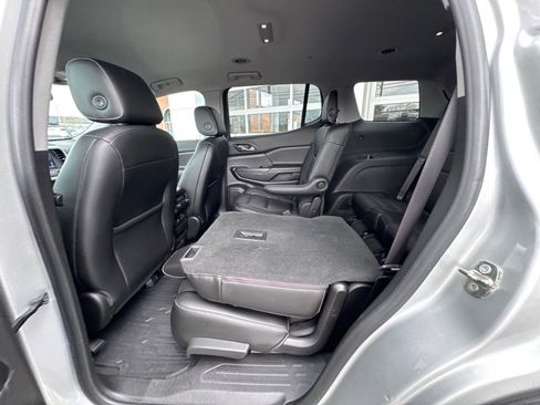 Used 2019 GMC Acadia SLT image 29