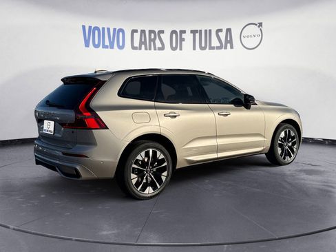New 2026 Volvo XC60 B5 Plus w/ Protection Package Premier image 5