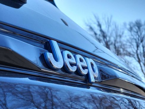 Used 2022 Jeep Grand Cherokee Limited 4xe image 29