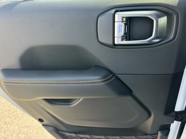 New 2027 Jeep Wrangler Unlimited Sahara AWD/4WD image 19