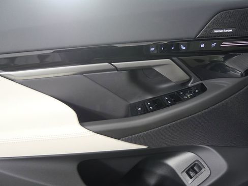 New 2026 BMW 530i image 9