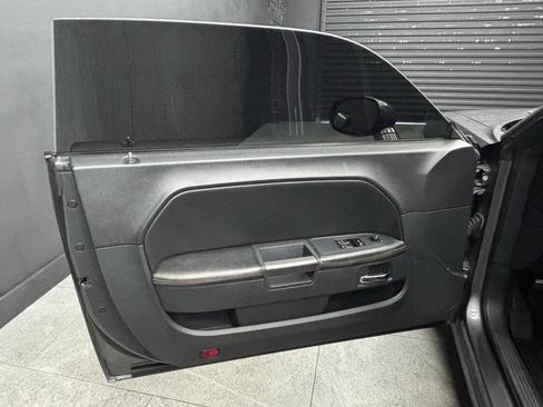 Used 2014 Dodge Challenger R/T RWD image 16